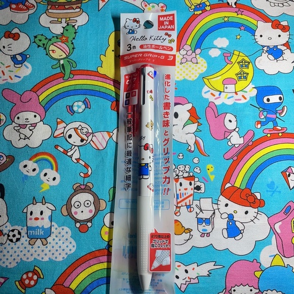 Hello Kitty bundle! - Picture 6 of 9